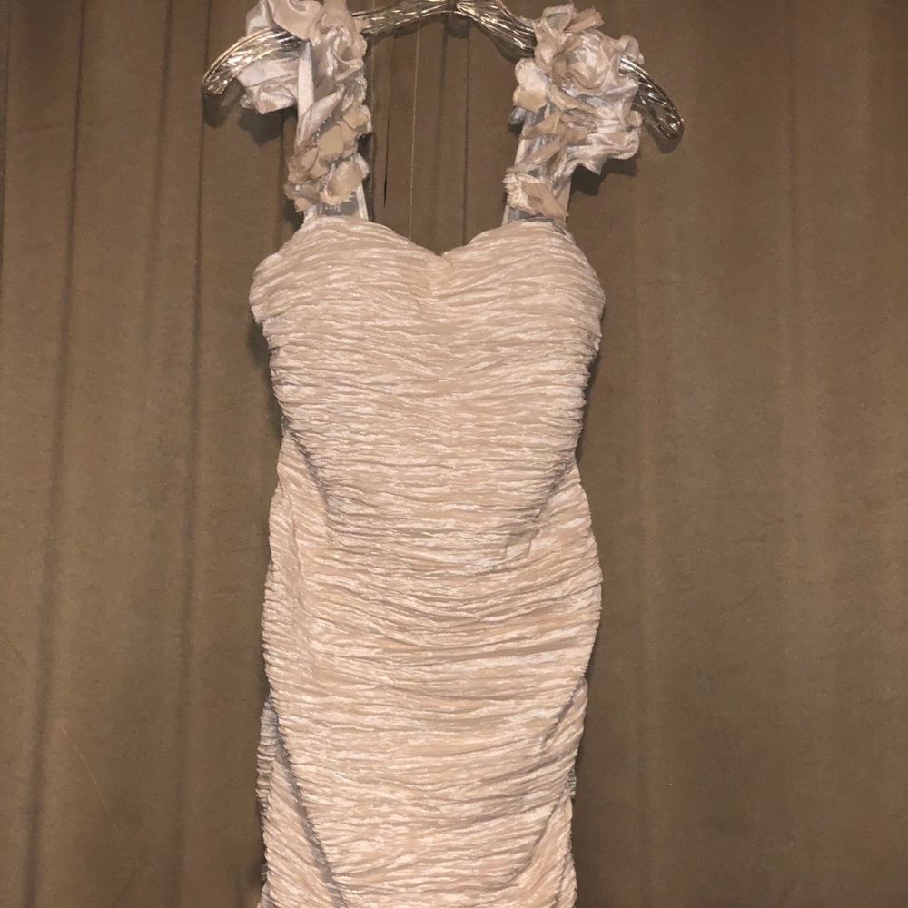 Dress & shoes  Forever 21